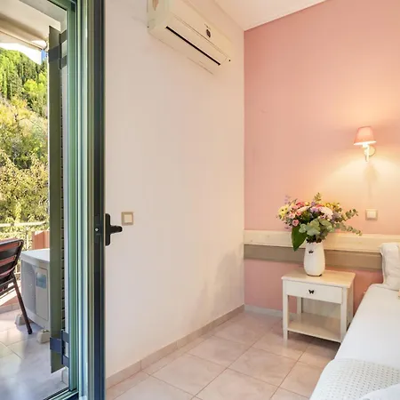 アパート Nontas 27 *